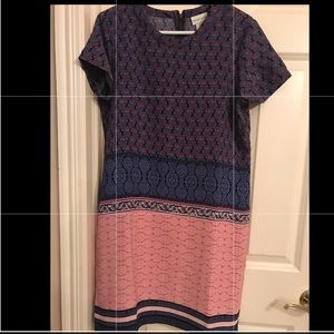 Beautiful Floral Pattern Knee Length Dress